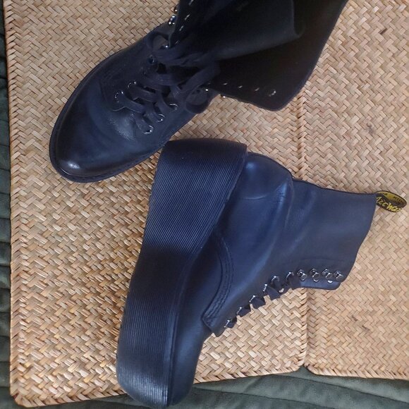 Dr Martens JAMILA - RARE Wedge Platform Combat Boot - Picture 2 of 11